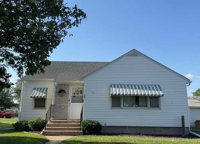 Property at 207 W Cedar St, Coleridge, NE 68727, 2 beds, 2 baths