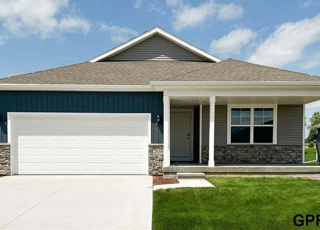Property at 7101 S 205th Ave, Gretna, NE 68028, 3 beds, 2.5 baths