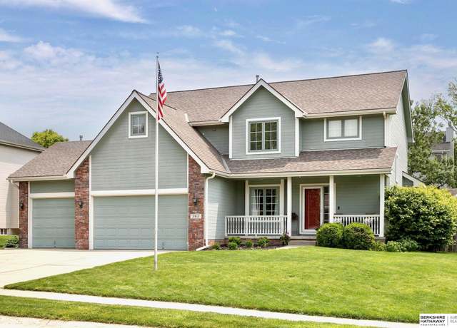 Property at 3913 N 210th St, Elkhorn, NE 68022, 4 beds, 3.5 baths