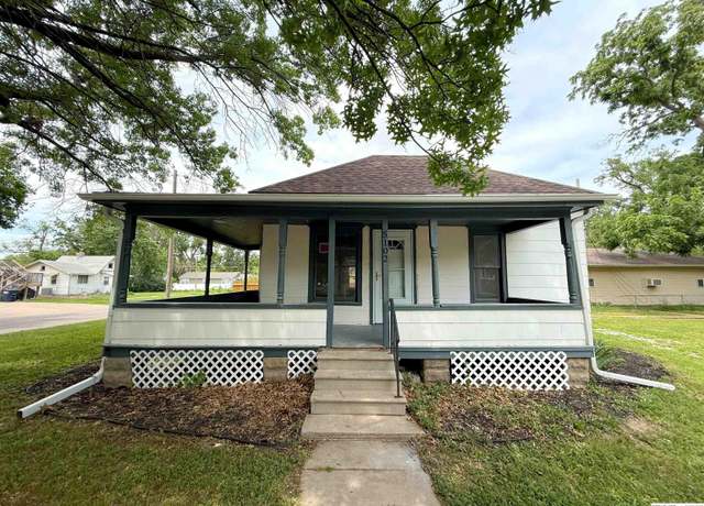 Property at 5102 Judson St, Lincoln, NE 68504, 2 beds, 1 bath