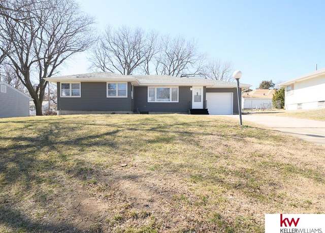 Property at 1419 Washington St, Superior, NE 68978, 3 beds, 2 baths