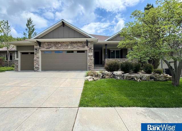 Property at 4640 Firebush Ln, Lincoln, NE 68516, 4 beds, 3.5 baths