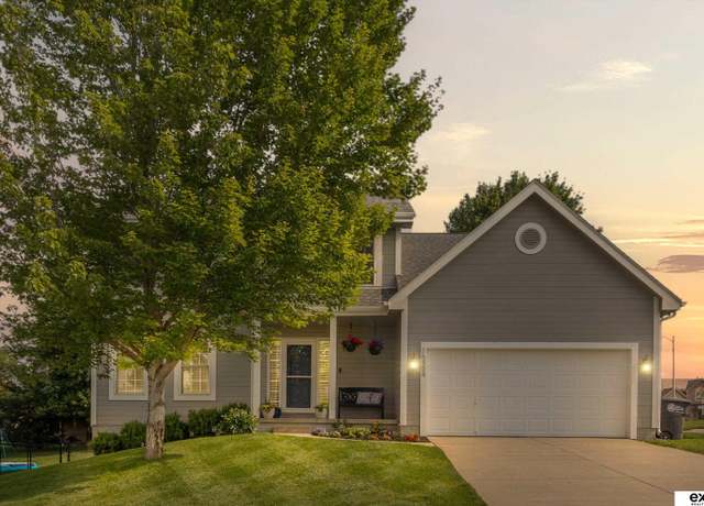 Property at 16454 Drexel St, Omaha, NE 68135, 4 beds, 2.5 baths