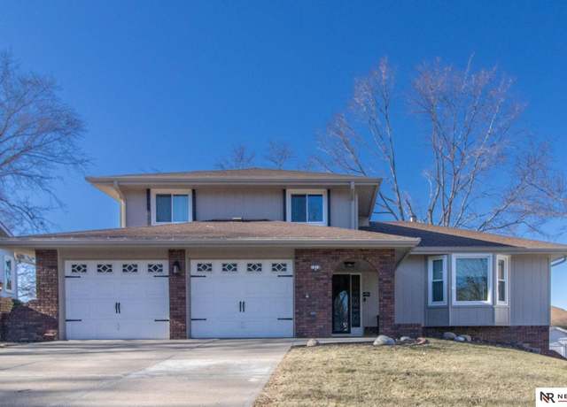 Property at 1918 S 149 Cir, Omaha, NE 68144, 3 beds, 2.5 baths