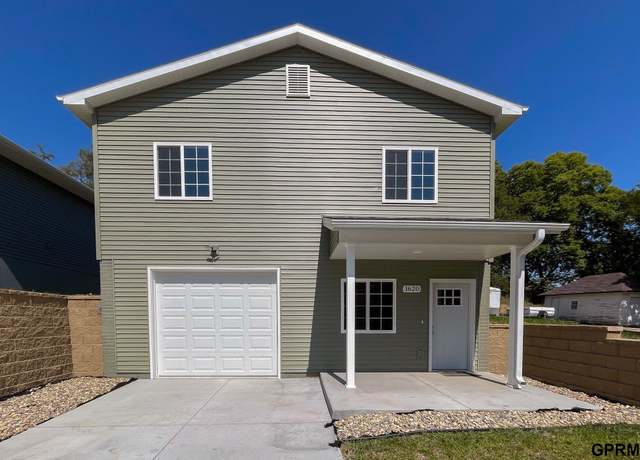 Property at 1620 Avenue A Ave, Plattsmouth, NE 68048, 3 beds, 2.5 baths