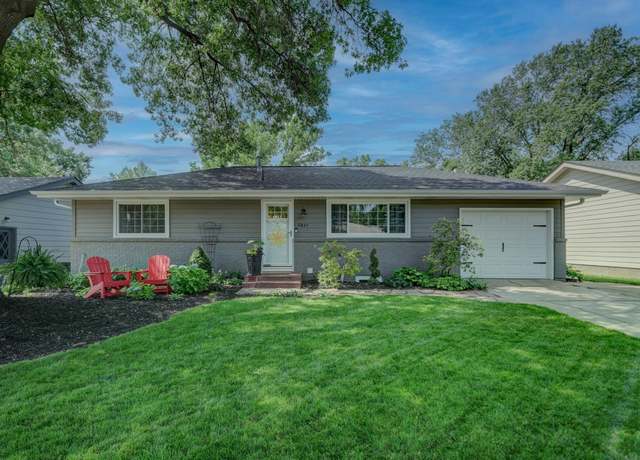 Property at 5041 Boeckner Ave, Lincoln, NE 68516, 2 beds, 2 baths