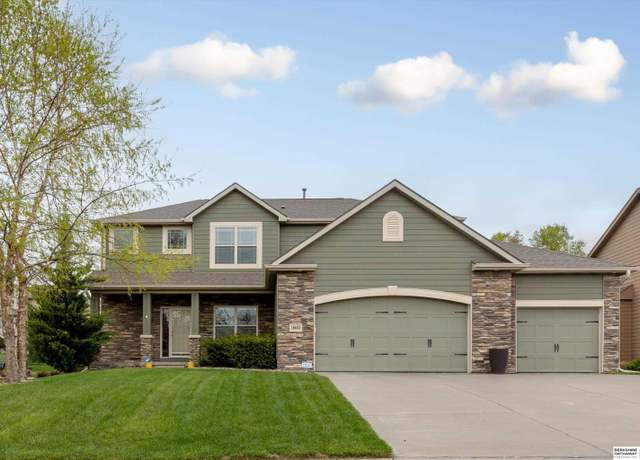 Property at 18652 Van Camp Dr, Omaha, NE 68130, 5 beds, 3.5 baths