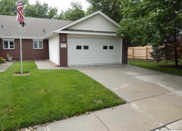 Property at 4801 S 55 Ct, Lincoln, NE 68516, 2 beds, 2 baths