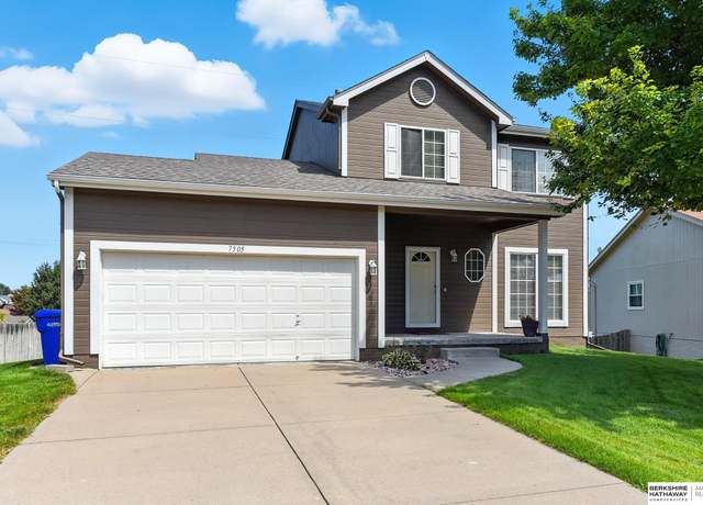 Property at 7505 S 180th Ave, Omaha, NE 68136, 3 beds, 4.5 baths