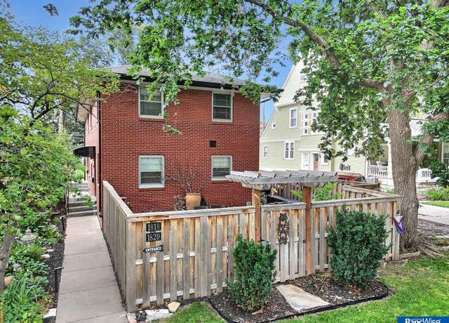 Property at 1818 D St, Lincoln, NE 68508, 6 beds, 4 baths