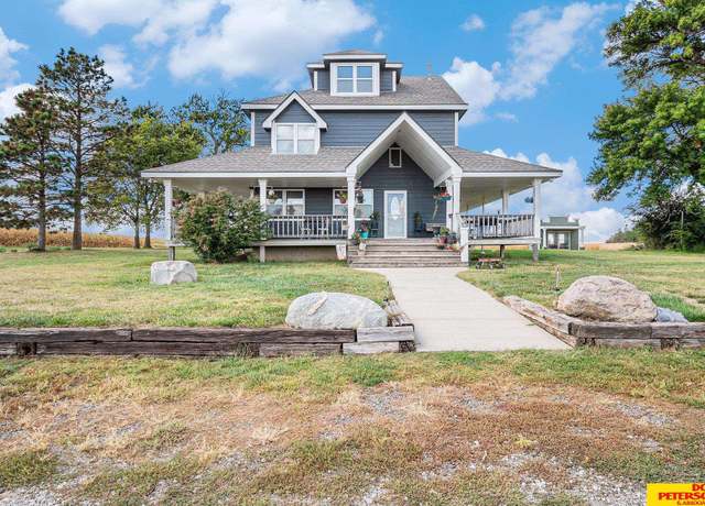 Property at 1376 County Road 6, Oakland, NE 68045, 3 beds, 3 baths