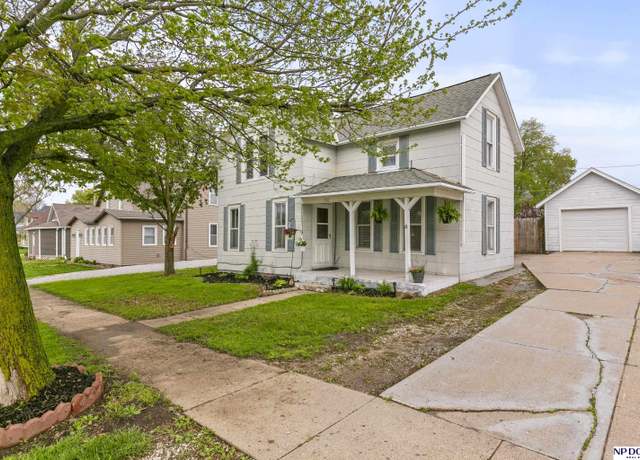 Property at 208 W Elm St, Cedar Bluffs, NE 68015, 3 beds, 2 baths