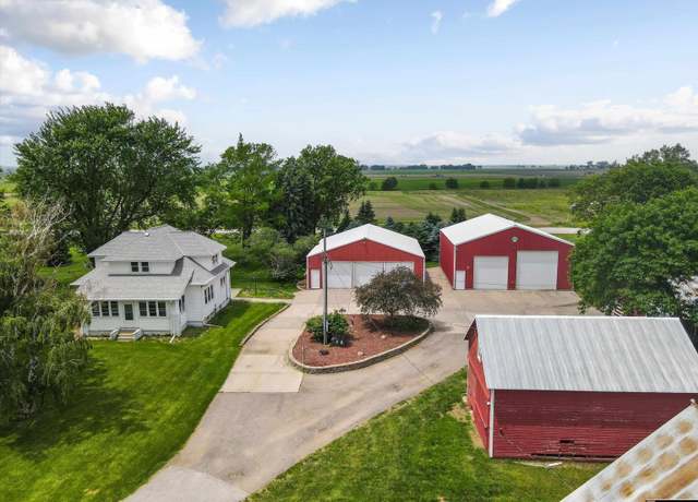 Property at 27110 Rainwood Road Rd, Valley, NE 68064, 4 beds, 2 baths