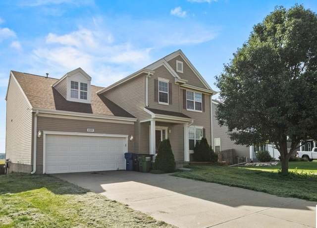Property at 8389 S 64th St, Omaha, NE 68157, 4 beds, 3 baths