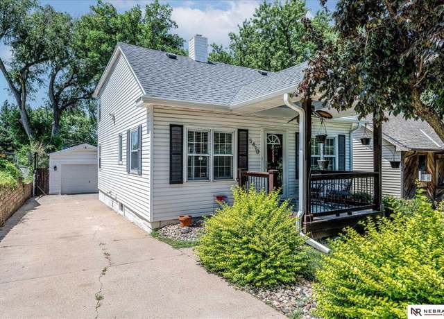 Property at 5410 S 49 St, Omaha, NE 68117, 3 beds, 1.5 baths