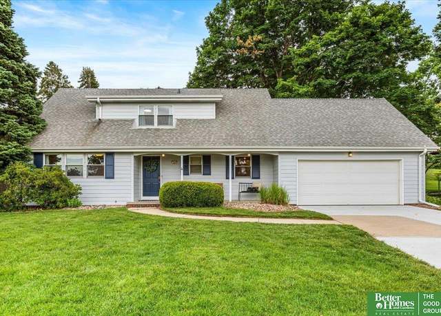 Property at 12079 Westover Rd, Omaha, NE 68154, 5 beds, 3.5 baths