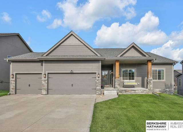 Property at 14807 S 24th St, Bellevue, NE 68123, 4 beds, 3 baths