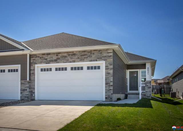 Property at 8621 Covenant Ct, Lincoln, NE 68526, 4 beds, 3 baths
