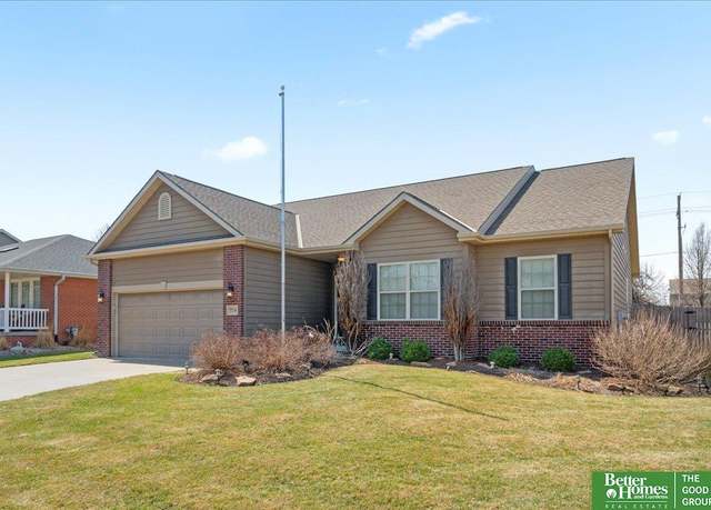 Property at 7714 S 167th St, Omaha, NE 68136, 4 beds, 2 baths