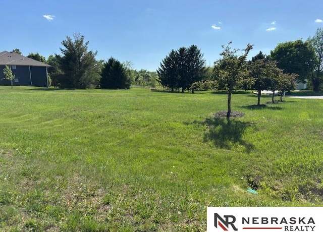 Property at Lot 5 Blk 1, Woodlands Hls, Eagle, NE 68347