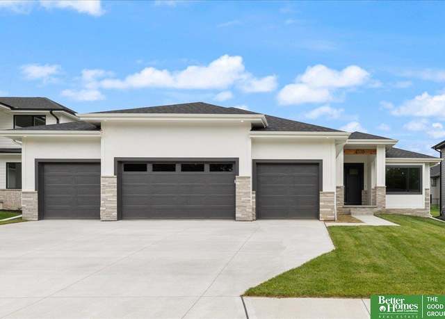 Property at 5725 N 195th St, Elkhorn, NE 68022, 5 beds, 3 baths