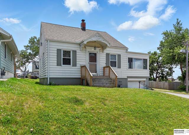 Property at 3945 R St, Omaha, NE 68107, 3 beds, 2 baths