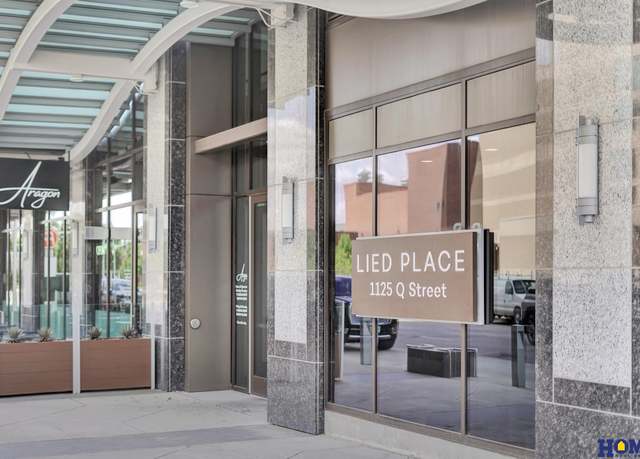Property at 1125 Q St #1401, Lincoln, NE 68508, 1 bed, 1.5 baths