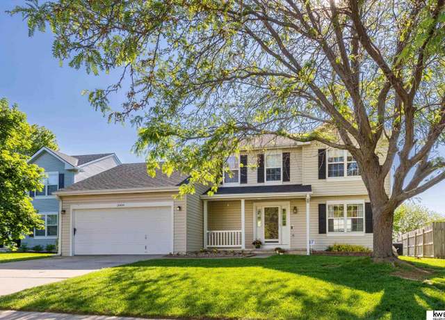 Property at 3909 N 147 St, Omaha, NE 68116, 3 beds, 2.5 baths