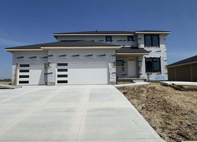 Property at 20714 Vernon Ave, Elkhorn, NE 68022, 4 beds, 4.5 baths