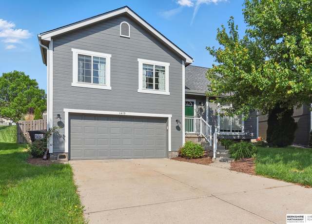 Property at 6418 N 149th Ave, Omaha, NE 68116, 3 beds, 2 baths