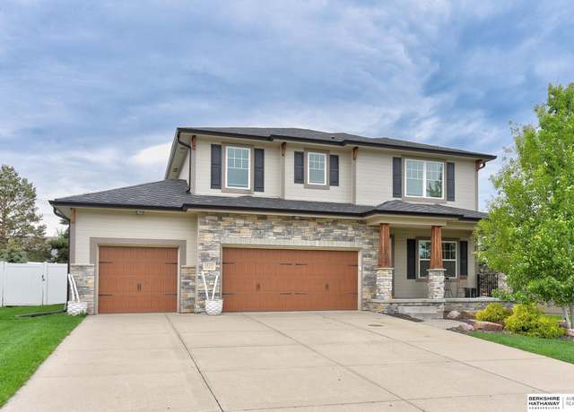 Property at 18337 Polk St, Omaha, NE 68135, 5 beds, 3.5 baths