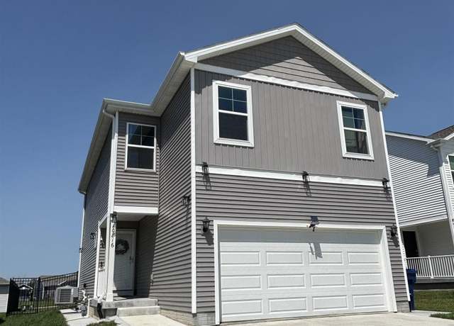 Property at 10816 S 177 St, Omaha, NE 68136, 4 beds, 2.5 baths