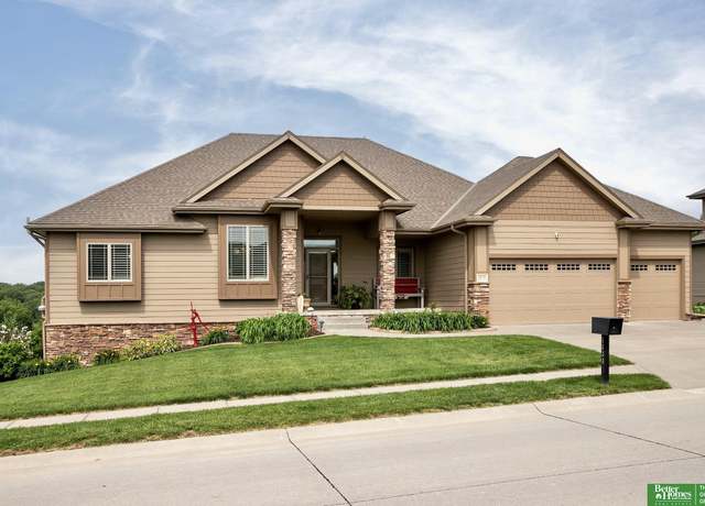 Property at 5636 S 234th St, Elkhorn, NE 68022, 4 beds, 3.5 baths