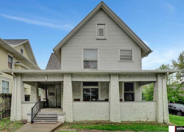 Property at 2103 A St, Lincoln, NE 68502, 5 beds, 4 baths