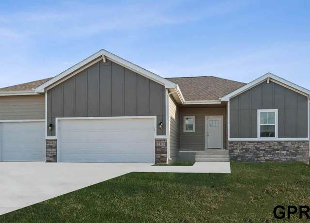 Property at 8511 S 184th Ave, Gretna, NE 68136, 4 beds, 3.5 baths
