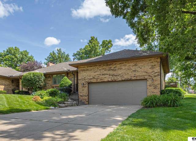 Property at 6521 Davenport Plz, Omaha, NE 68132, 3 beds, 4 baths