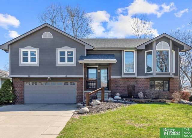 Property at 1709 N 159 St, Omaha, NE 68118, 4 beds, 3 baths
