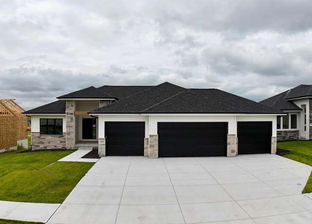 Property at 5602 N 212th St, Elkhorn, NE 68022, 5 beds, 3 baths