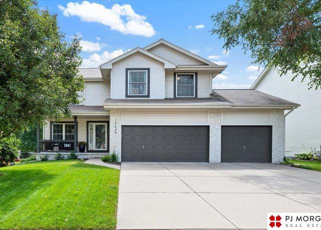 Property at 19669 Pine St, Omaha, NE 68130, 4 beds, 3.5 baths