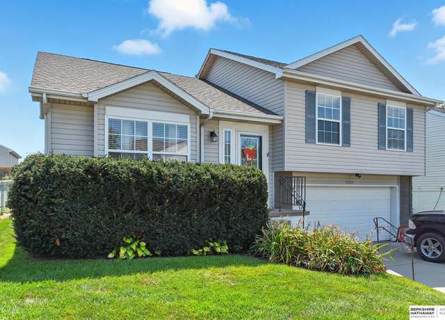 Property at 17753 Edna St, Omaha, NE 68136, 3 beds, 2 baths