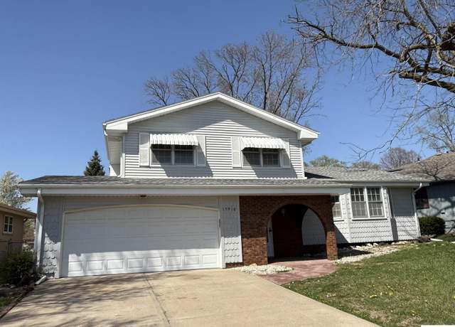 Property at 13910 Shirley St, Omaha, NE 68144, 4 beds, 3.5 baths
