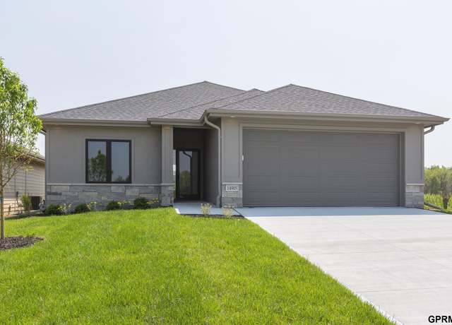 Property at 14905 Hibbs St, Bennington, NE 68007-0000, 3 beds, 3 baths