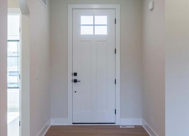 Property at 11056 N 173rd St, Bennington, NE 68007, 3 beds, 2 baths