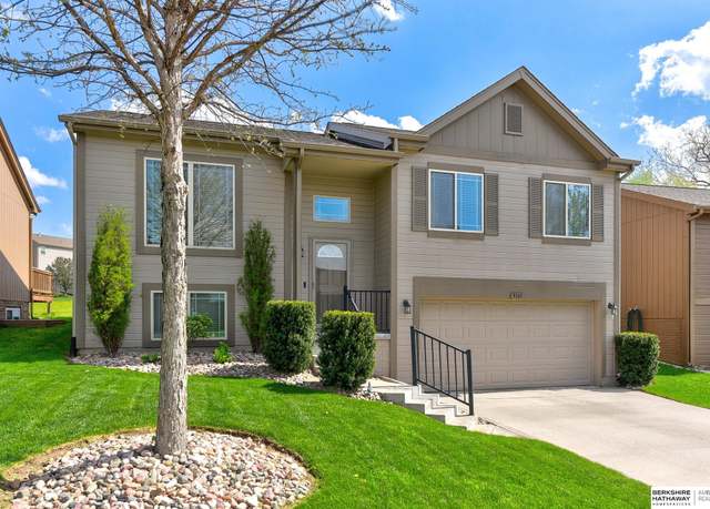 Property at 9145 Summit St, Omaha, NE 68122, 3 beds, 2 baths