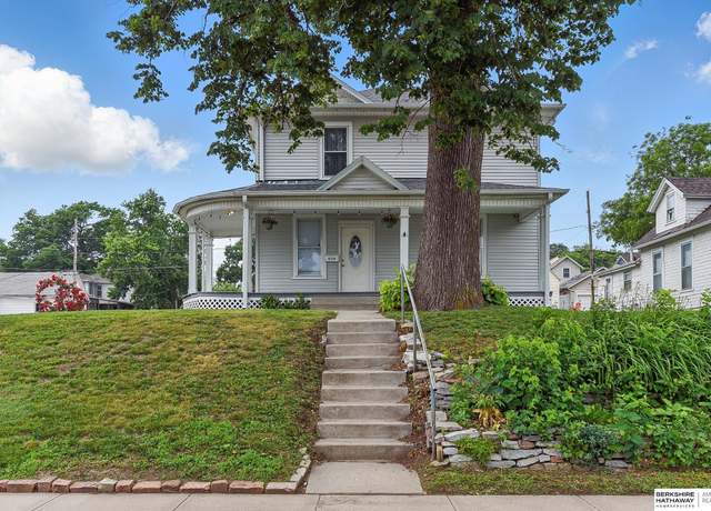 Property at 4228 S 21st St, Omaha, NE 68107, 5 beds, 2 baths