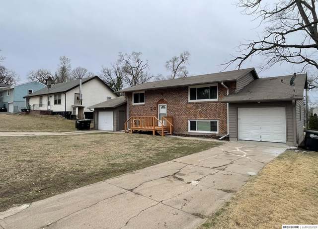 Property at 4144 N 60th Ave, Omaha, NE 68104, 3 beds, 1 bath