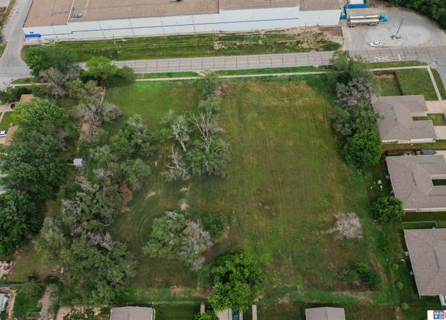 Property at 1801 S Folsom St, Lincoln, NE 68522