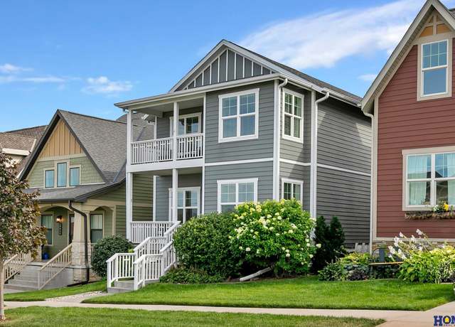 Property at 5909 Minter Ln, Lincoln, NE 68516, 3 beds, 3 baths