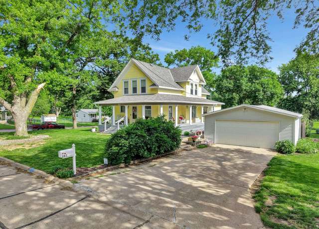 Property at 302 4th St, Friend, NE 68359, 3 beds, 2 baths