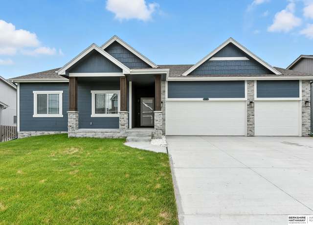 Property at 9307 S 177th St, Omaha, NE 68136, 4 beds, 3 baths